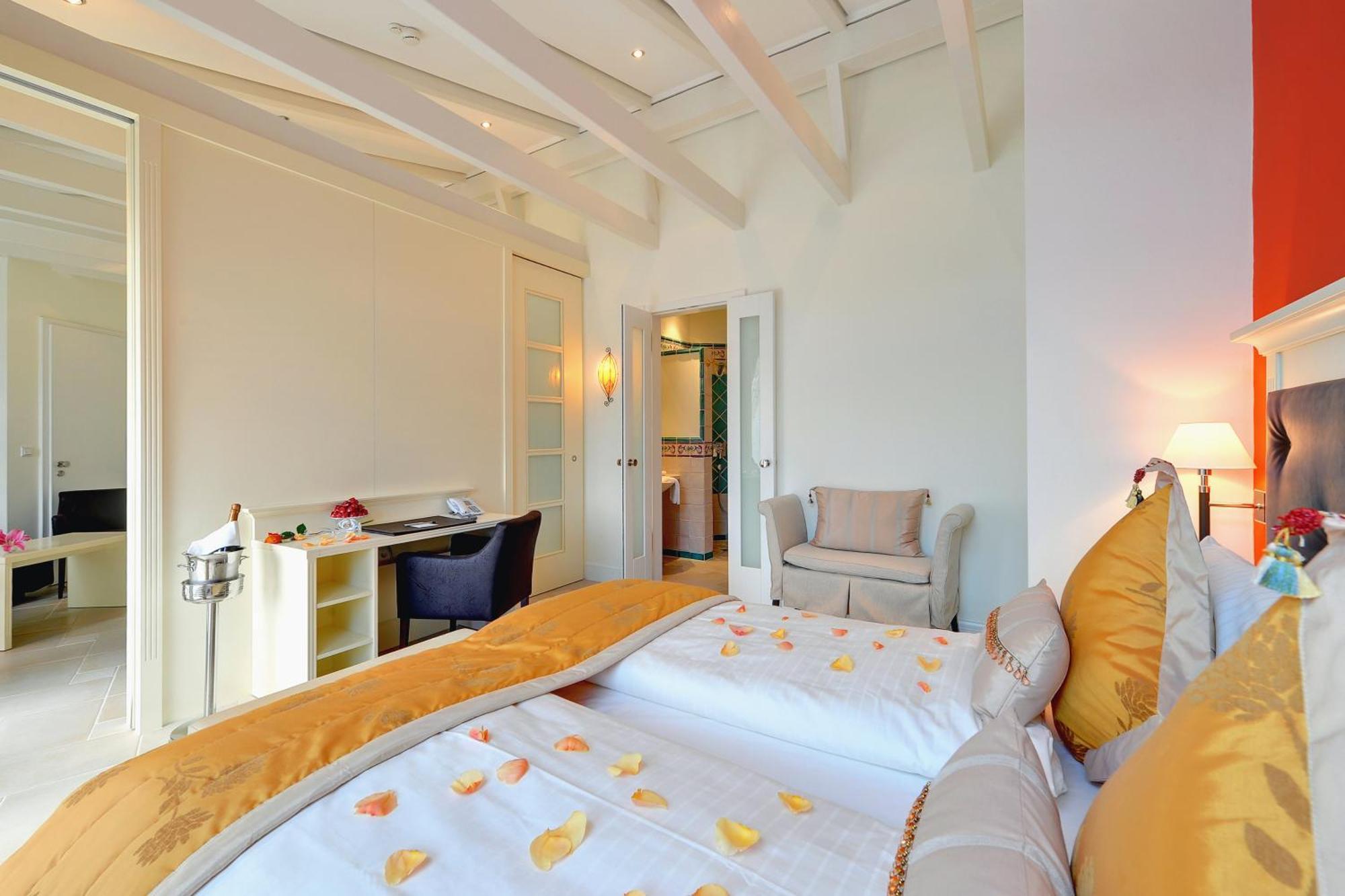 טובינגן Boutiquehotel La Casa מראה חיצוני תמונה