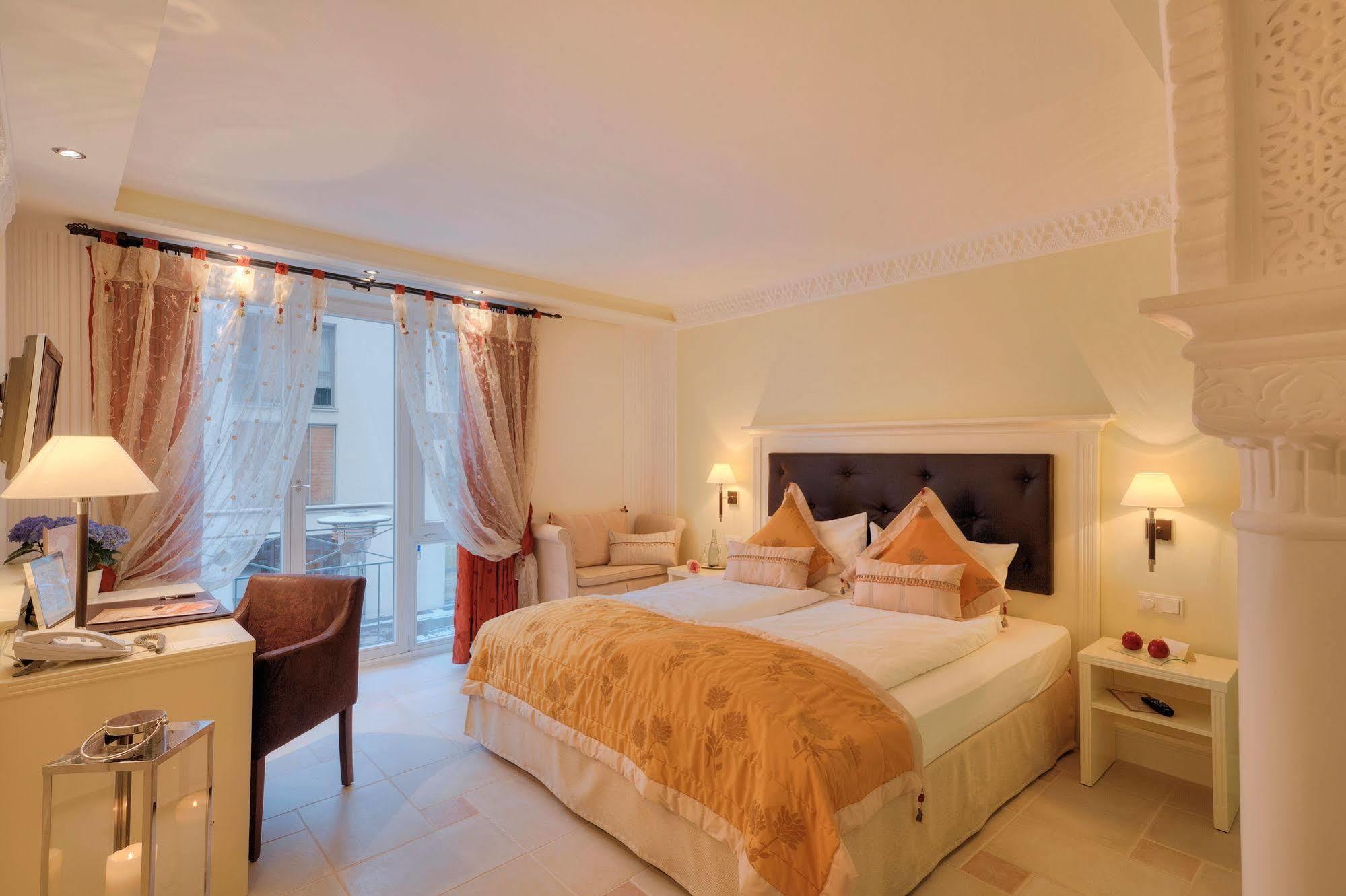 טובינגן Boutiquehotel La Casa מראה חיצוני תמונה
