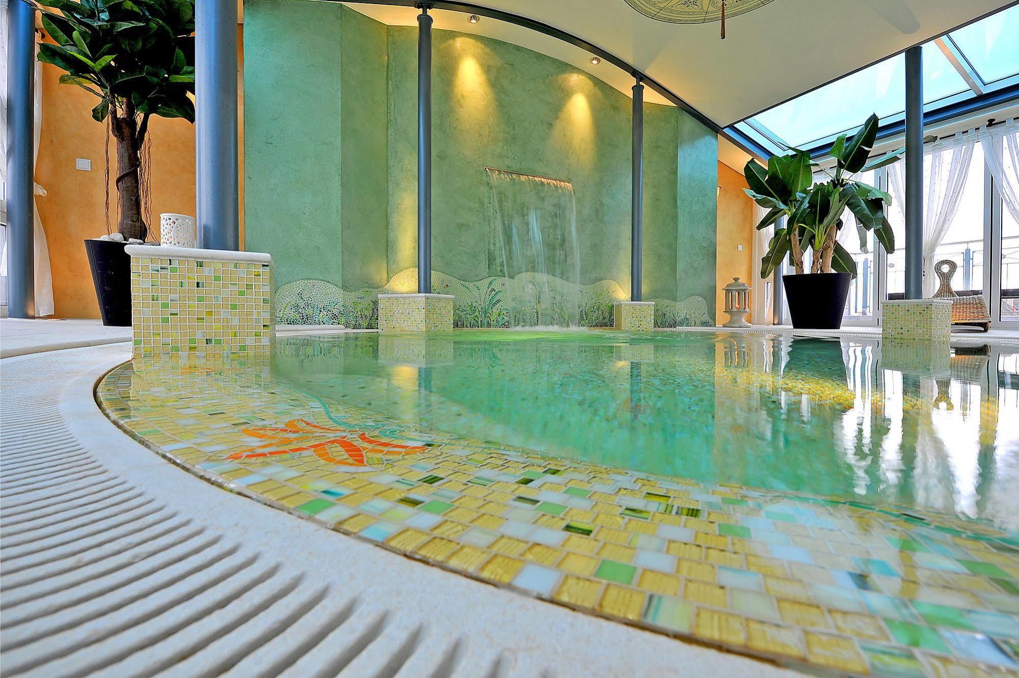 טובינגן Boutiquehotel La Casa מראה חיצוני תמונה